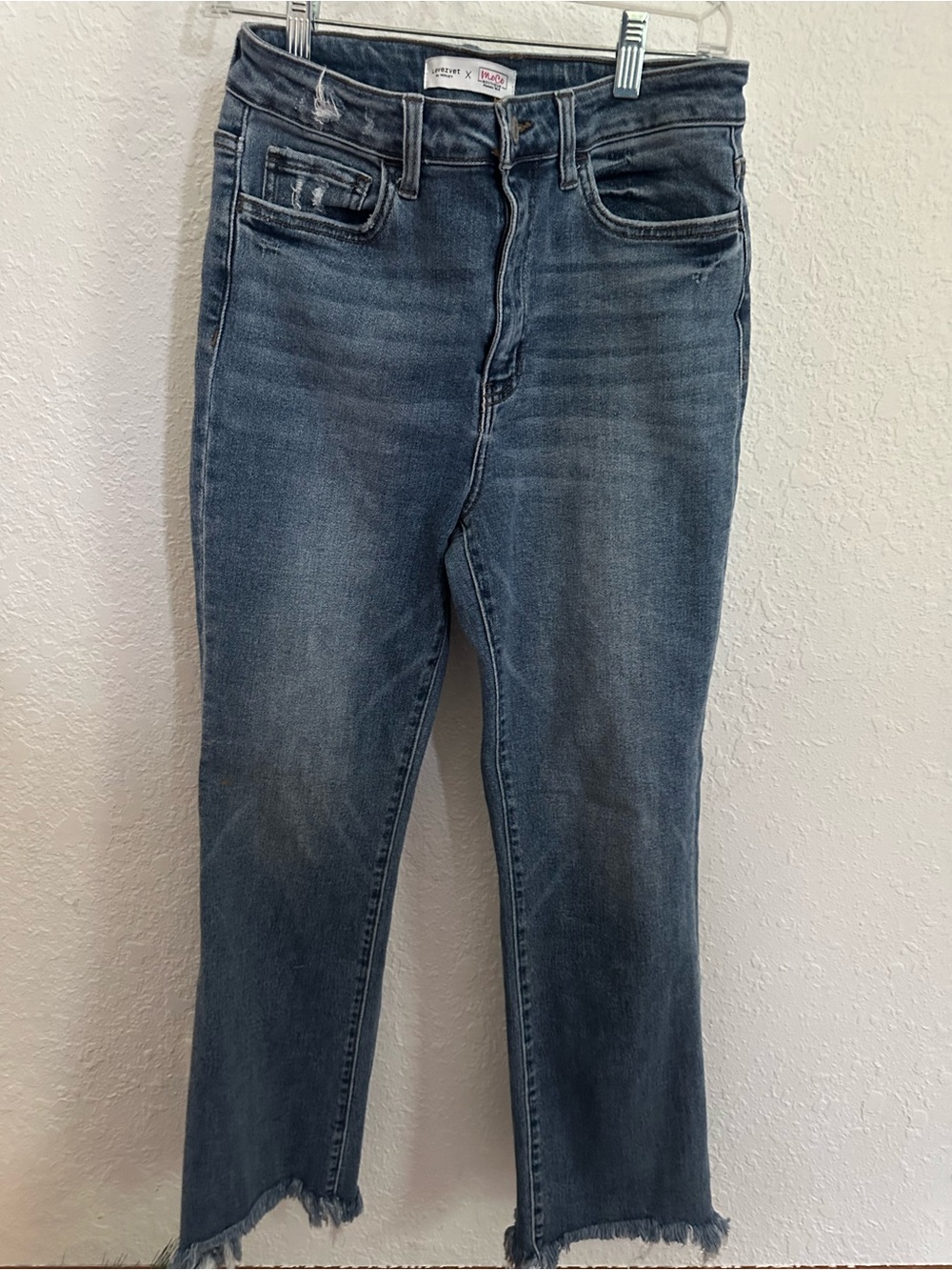 Straight Leg Women's Jeans in Medium Blue